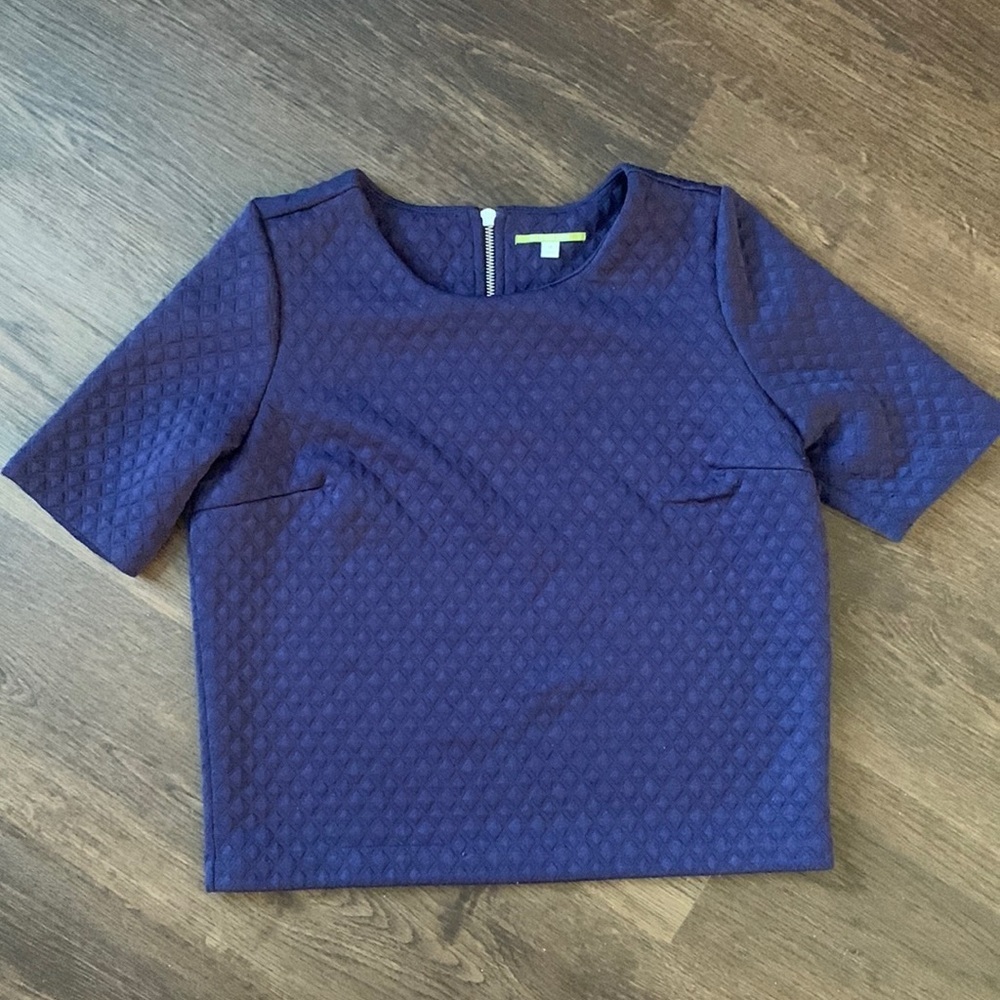 Gianni Bini Navy quilted cropped elbow sleeve top size medium